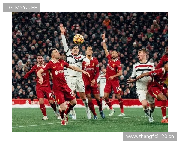 曼联进步迹象背后问题显现，赛季中期表现波动对争冠形势产生影响